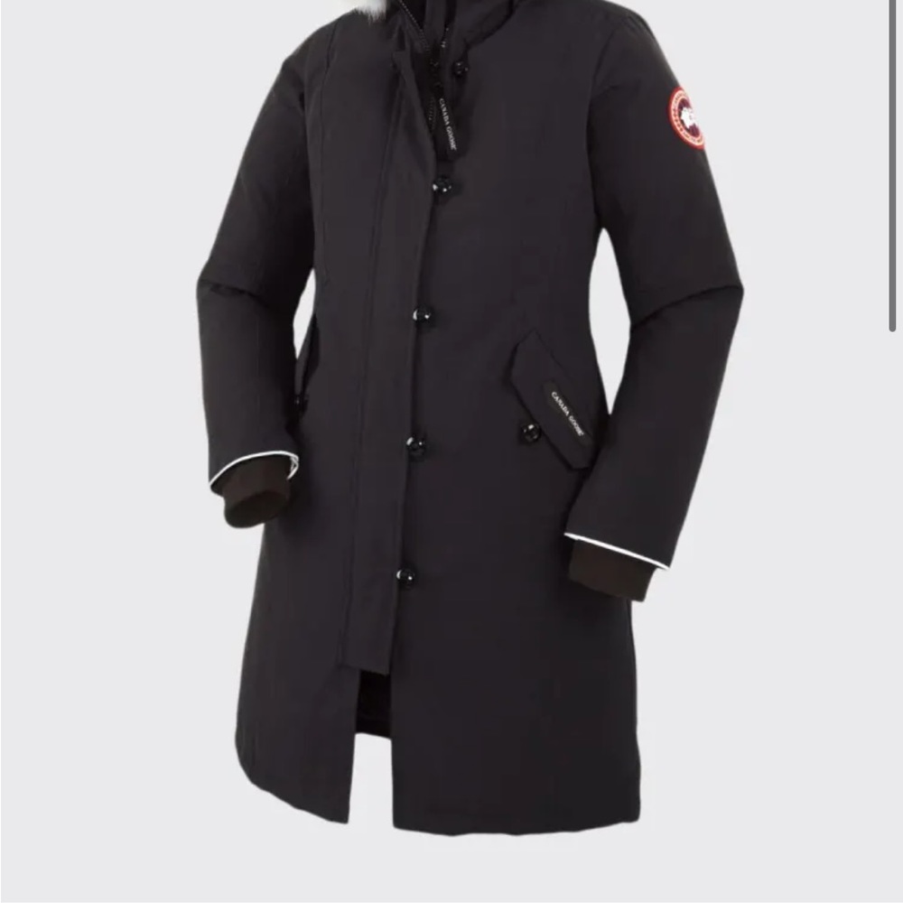 Kids XL Canada Goode for sell, fits adults sizes xs/s.